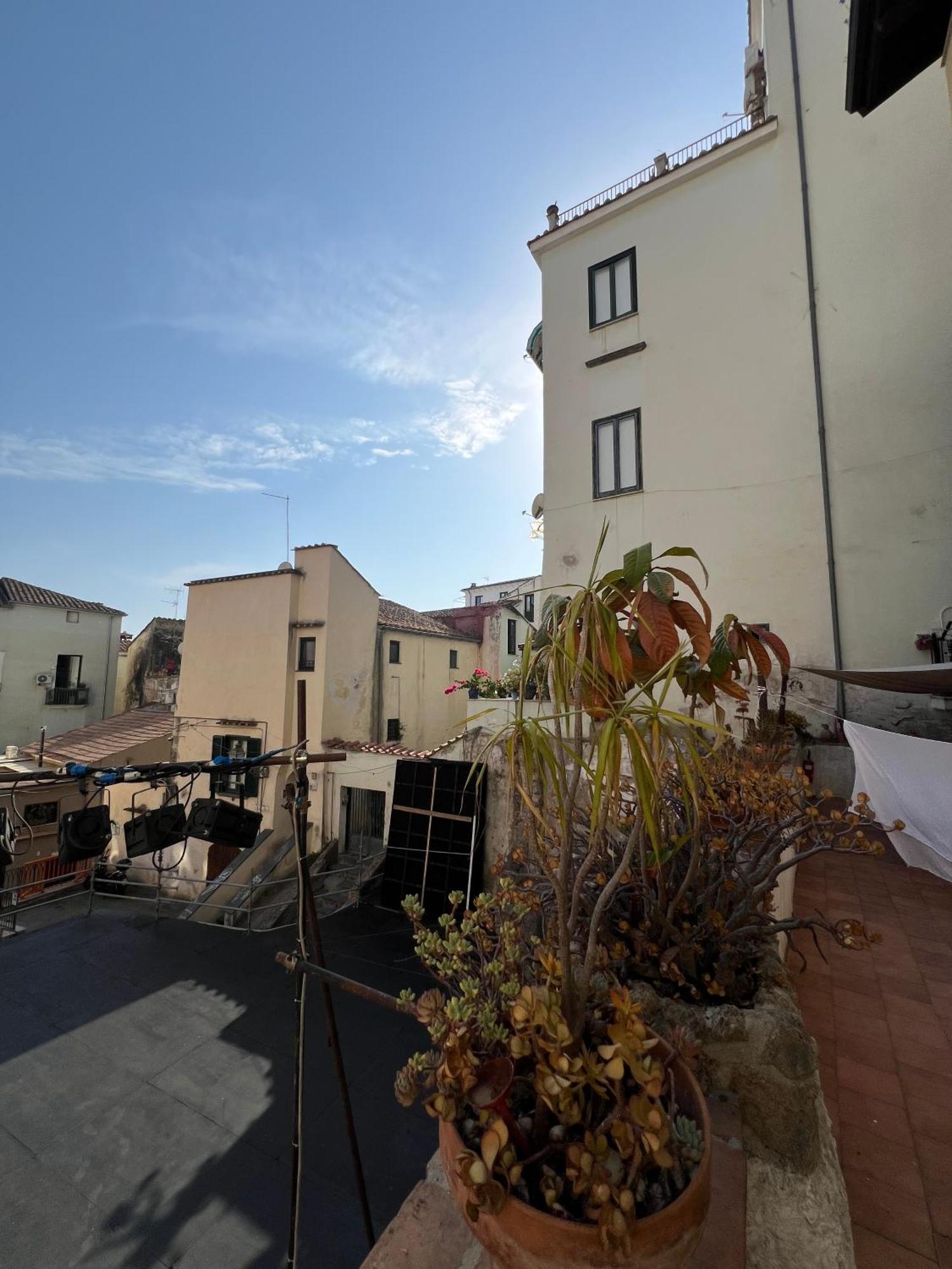 Apartmán L'Homme Tranquille Salerno Exteriér fotografie