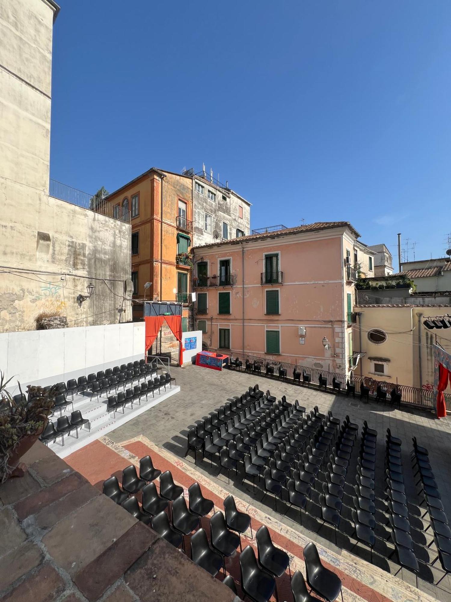 Apartmán L'Homme Tranquille Salerno Exteriér fotografie