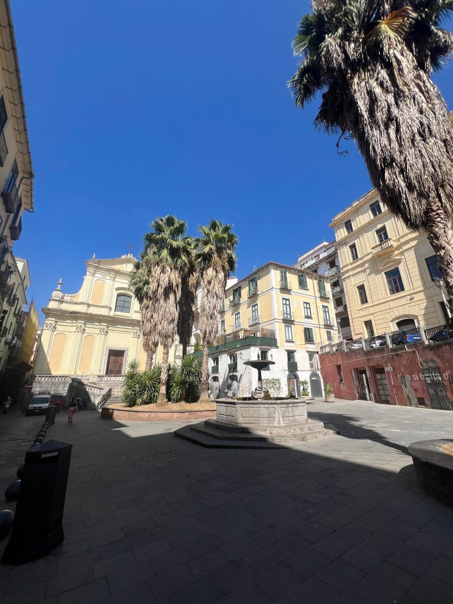 Apartmán L'Homme Tranquille Salerno Exteriér fotografie