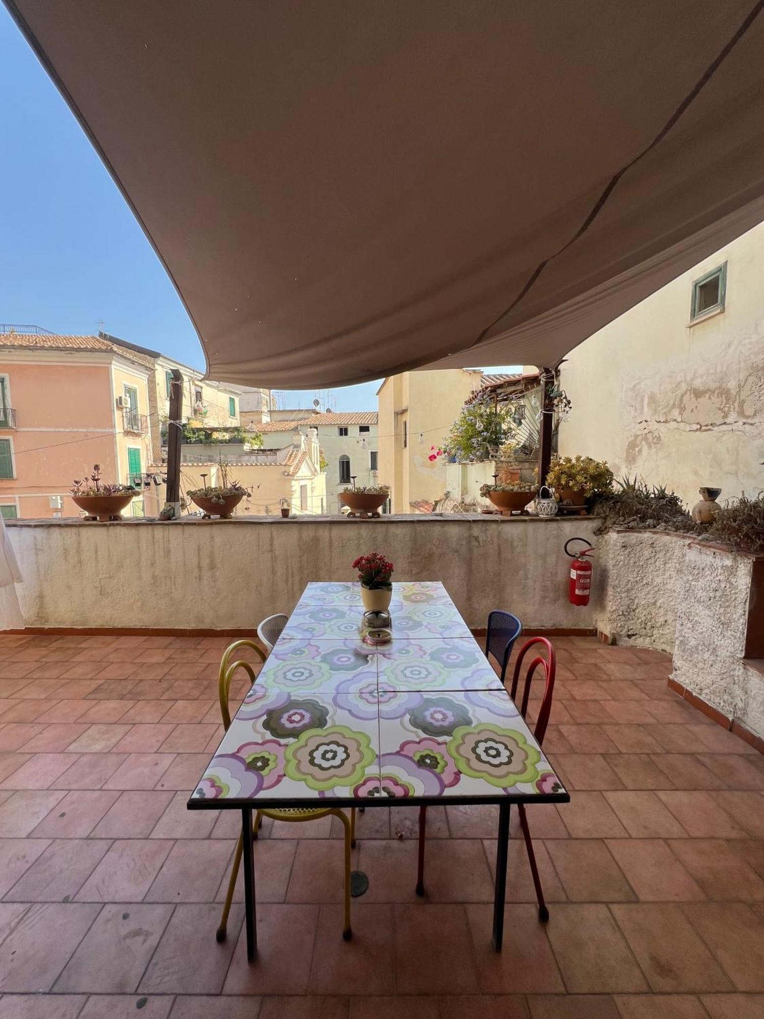 Apartmán L'Homme Tranquille Salerno Exteriér fotografie